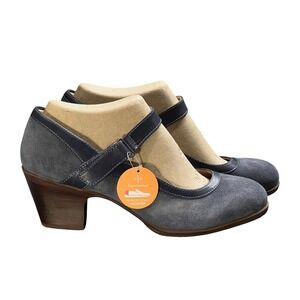 NIB Comfortiva Barnes Women's 11 Mary Jane Heels Storm Blue Suede Pump CT0053197